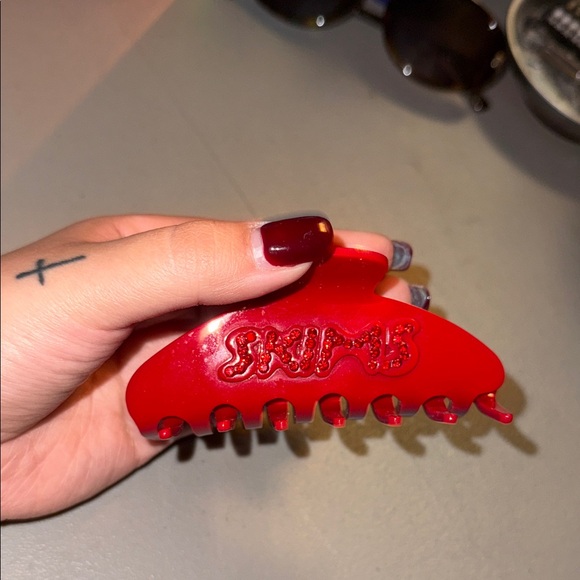 SKIMS Accessories - SKIMS Claw Clip